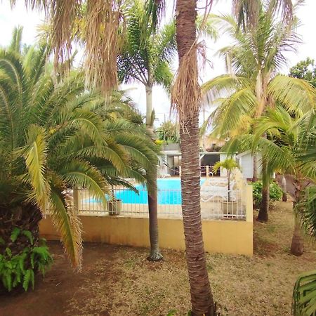 F2 Residence Oasis Terre Rouge A Saint Pierre Esterno foto